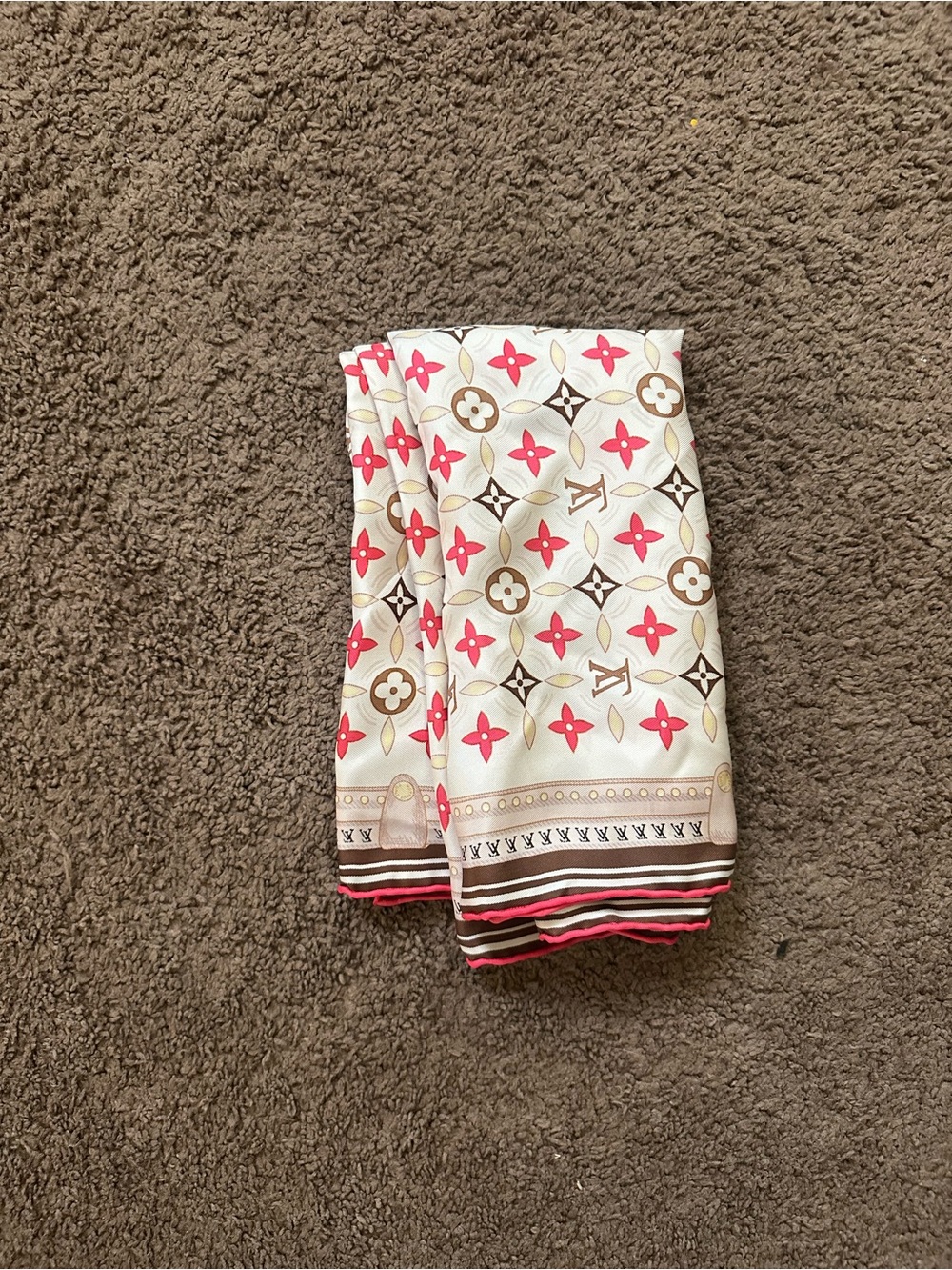 NEW Louis Vuitton monogram silk scarf